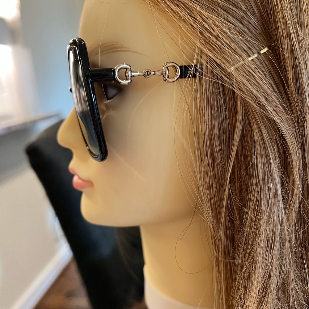 Gucci Sunglasses - Picture 3 of 6